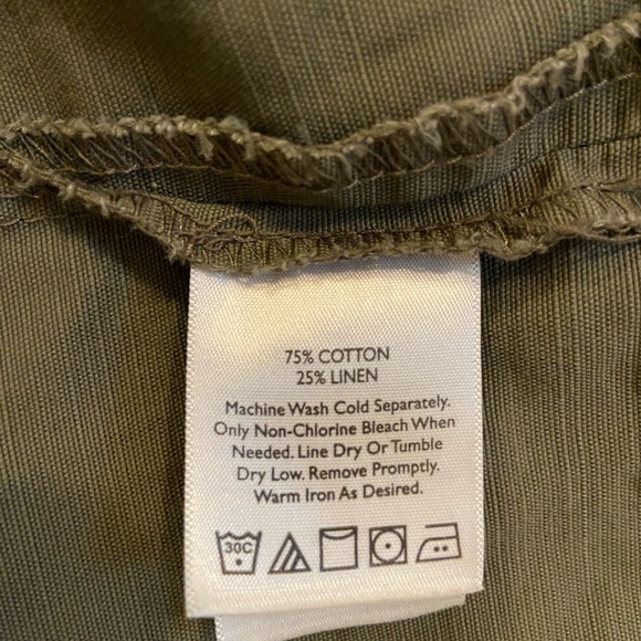 Eddie Bauer Sport Vest Size L.  Excellent condition. 28” long.  Olive/gray green - Picture 6 of 6